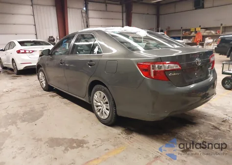 2013 Toyota Camry Le z USA, uszkodzony, nr VIN 4T4BF1FK3DR280292